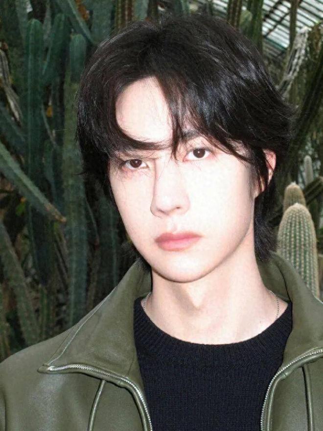 “曝王一博不续约乐华”冲上热搜杜华称“荒谬”(图1)