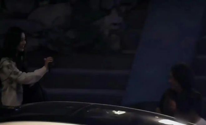 九游娱乐文化：baby带小海绵陪前婆婆送12万金镯获认可叶珂自称单亲妈妈(图3)