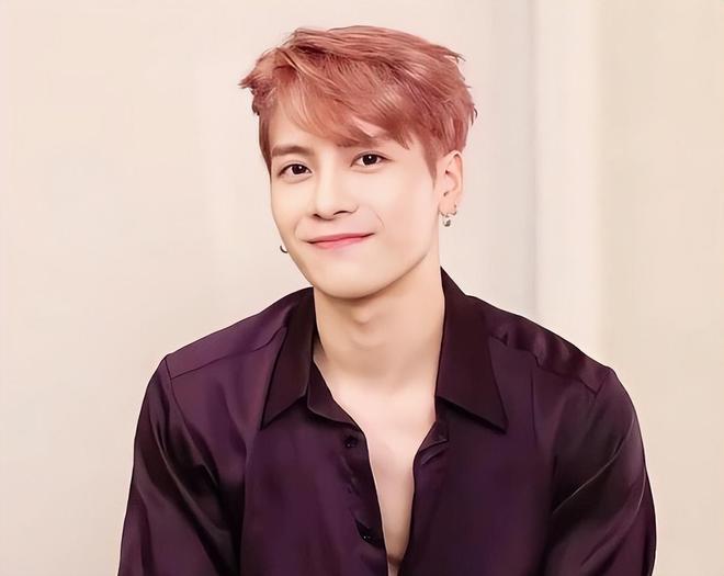 九游娱乐：不结婚怎么解决生理需求？31岁王嘉尔的回答让多少明星羞愧难当(图8)