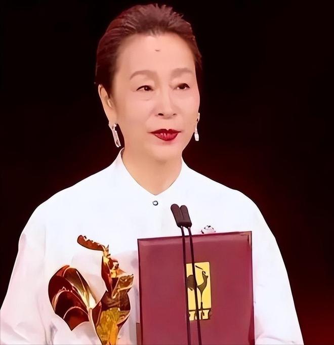 九游娱乐：陈道明10秒沉默藏30年真相道歉信撕开谎言周野芒终洗冤屈(图8)