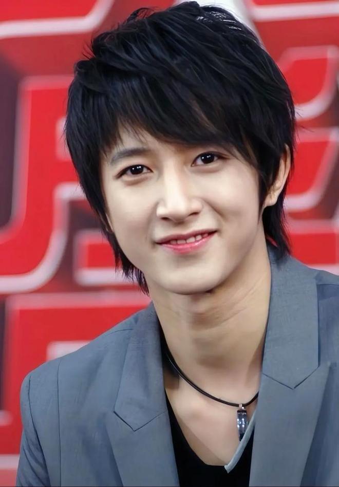 盘点合约到期无法体面分手的顶流们！杨幂简直是特例(图2)