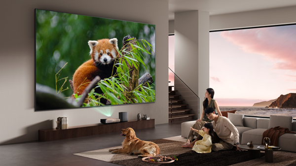 海信激光电视官宣合作张艺谋电影《惊蛰无声》沉浸式解锁现代谍战博弈(图3)