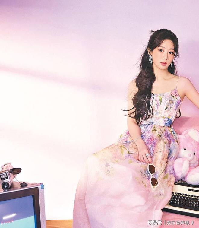 人气顶流肖战《藏海传》以25亿播放量封剧王攻破韩国主流电视台(图5)