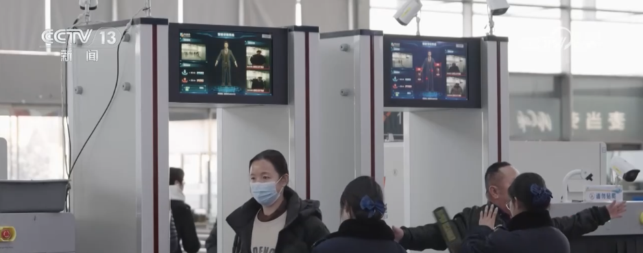 九游娱乐：安检“黑科技”让春运“提速”以科技之力护航返乡路安全畅通(图6)