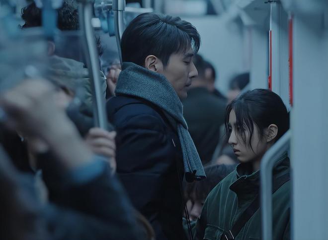 又来了！47岁赵又廷和小17岁张子枫上演忘年恋让国产剧咋玩啊(图4)