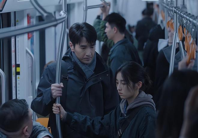 又来了！47岁赵又廷和小17岁张子枫上演忘年恋让国产剧咋玩啊(图15)