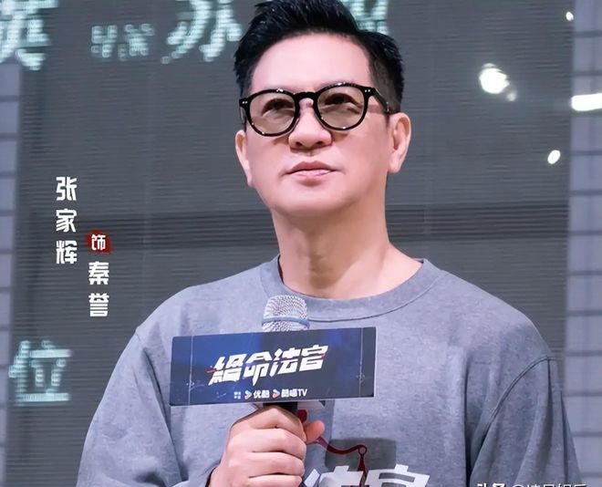 关咏荷40岁嫁“渣渣辉”42岁高龄生女婚姻并不被外界看好(图4)