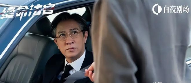 关咏荷40岁嫁“渣渣辉”42岁高龄生女婚姻并不被外界看好(图2)