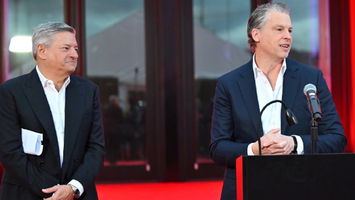 好莱坞百年格局终结？华纳收购案如何重塑全