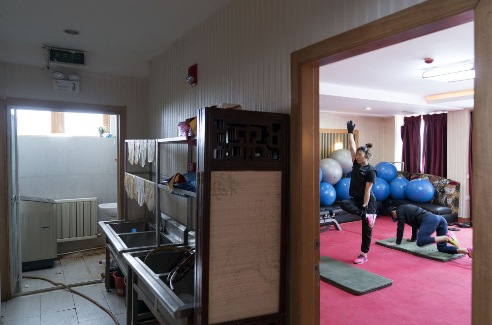 新华社丨家乡连线：“最强夫妻档”！电影都不敢这么演！(图3)