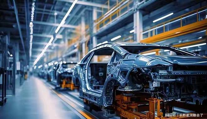 就在刚刚加拿大总理宣布了一项电动车新战略与中国有关！(图2)