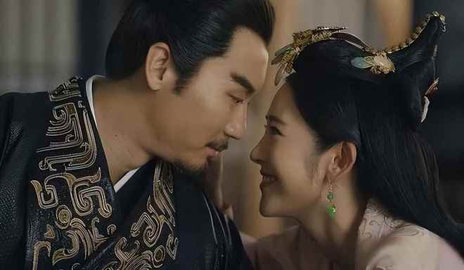 东汉末年的权谋陷阱一句情话掀血雨曹操为何