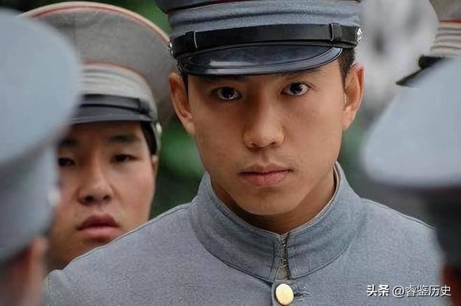 少年成名35岁因拍戏坠马瘫痪怀孕女友不离不弃遗憾未办婚礼(图5)