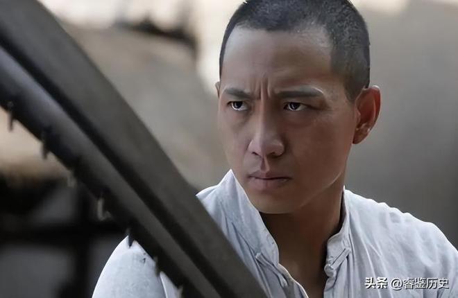 少年成名35岁因拍戏坠马瘫痪怀孕女友不离不弃遗憾未办婚礼(图7)