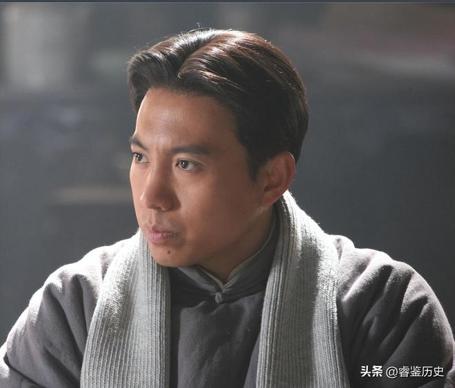 少年成名35岁因拍戏坠马瘫痪怀孕女友不离不弃遗憾未办婚礼(图6)