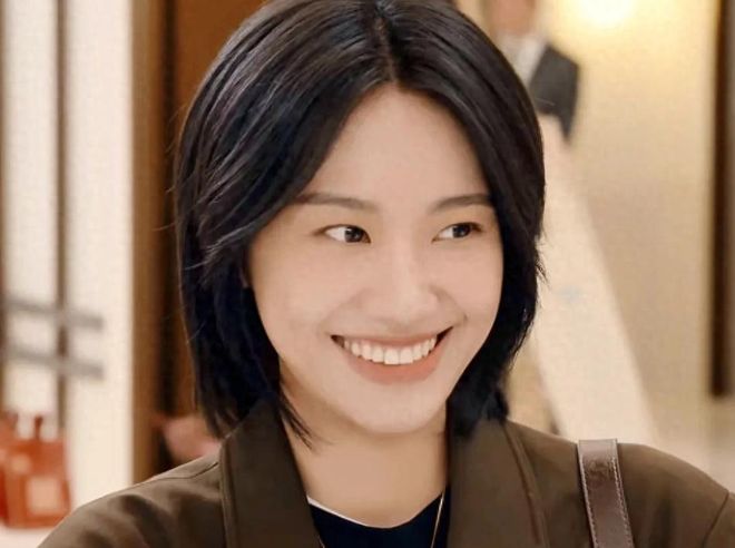 九游娱乐文化：一个可有可无的角色非要占用那么多镜头邹元清被喷一点也不冤(图1)