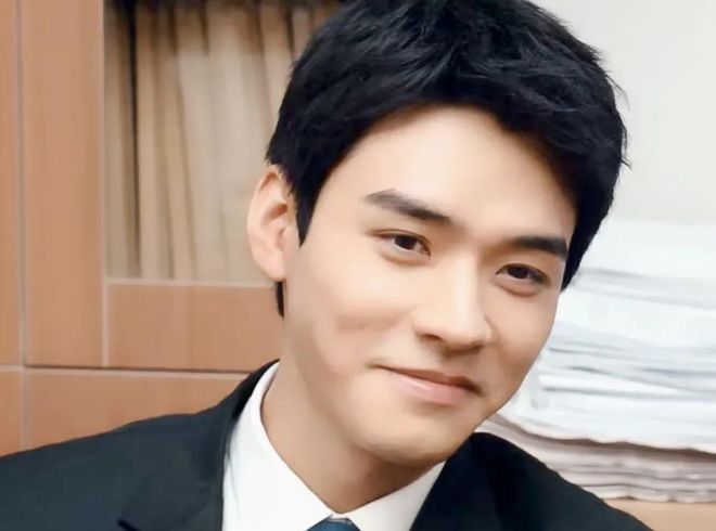 九游娱乐文化：一个可有可无的角色非要占用那么多镜头邹元清被喷一点也不冤(图2)