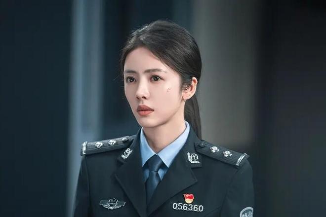 九游娱乐：本以为是烂剧结果开播就热榜第一国产剧又有天花板了(图3)