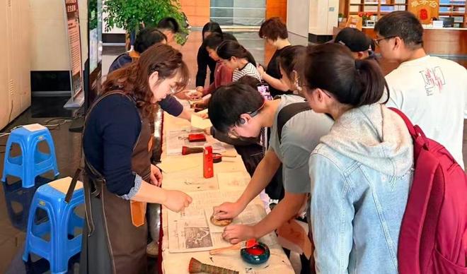 共享春光“趣”阅读！杭图以惠民实践绘就全民阅读新图景(图3)